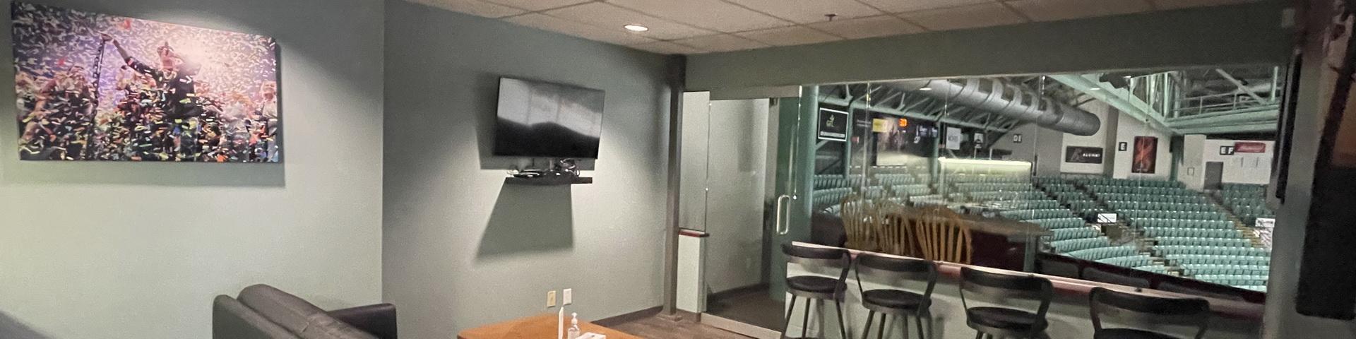 CN Centre Luxury Suite for rental